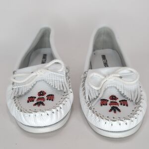 Minnetonka White Leather Moccasins with Red Embroidery